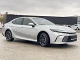 Toyota Camry Luxe 2024 годаfor22 290 000 тг. в Актобе