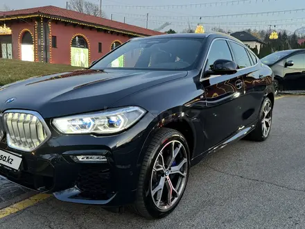 BMW X6 2021 года за 43 700 000 тг. в Алматы