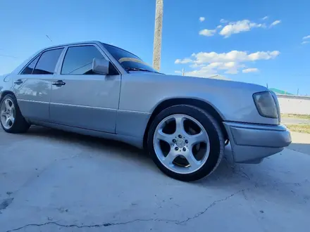 Mercedes-Benz E 200 1995 года за 2 500 000 тг. в Шиели – фото 2