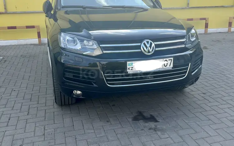 Volkswagen Touareg 2011 года за 12 000 000 тг. в Уральск
