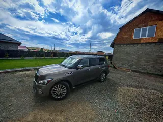 Infiniti QX80