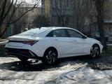 Hyundai Elantra 2023 года за 9 190 000 тг. в Алматы – фото 4