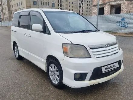 Toyota Noah 2004 года за 2 600 000 тг. в Мангистау – фото 11