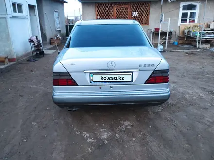 Mercedes-Benz E 280 1994 года за 3 000 000 тг. в Шымкент