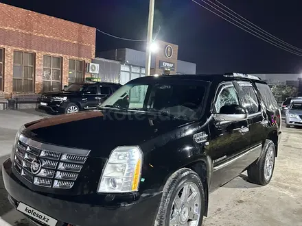 Cadillac Escalade 2007 года за 8 000 000 тг. в Актау – фото 2