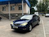 Toyota Camry 2004 годаfor5 500 000 тг. в Алматы – фото 2