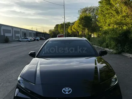 Toyota Camry 2024 года за 14 900 000 тг. в Караганда