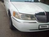 Lincoln Town Car 1999 года за 1 300 000 тг. в Усть-Каменогорск – фото 2