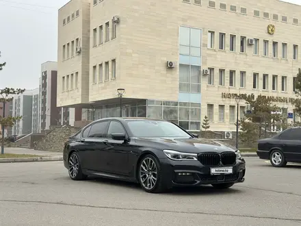 BMW 740 2017 года за 22 500 000 тг. в Алматы – фото 3