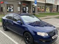 Volkswagen Passat 2005 годаүшін2 800 000 тг. в Алматы