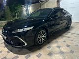 Toyota Camry 2024 года за 15 300 000 тг. в Шымкент