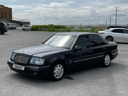 Mercedes-Benz E 280 1993 года за 1 990 000 тг. в Караганда – фото 7