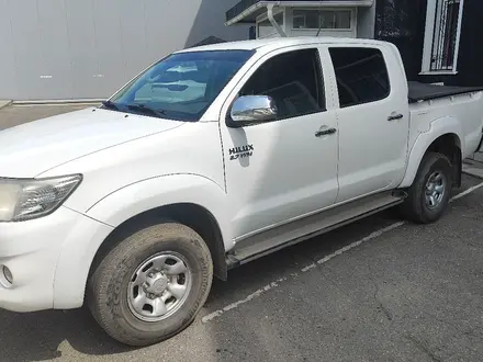 Toyota Hilux 2013 года за 11 500 000 тг. в Усть-Каменогорск – фото 4