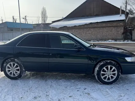 Toyota Camry 1998 года за 3 300 000 тг. в Алматы – фото 8