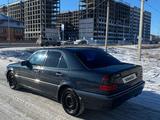 Mercedes-Benz C 180 1997 года за 2 300 000 тг. в Атырау – фото 4