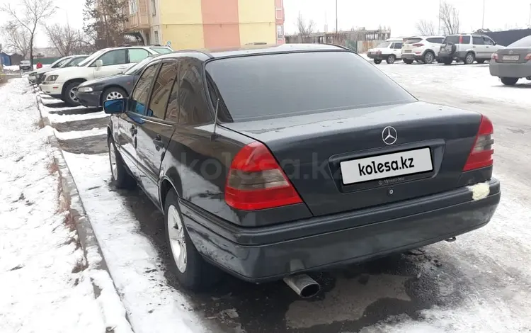 Mercedes-Benz C 180 1994 года за 3 800 000 тг. в Петропавловск