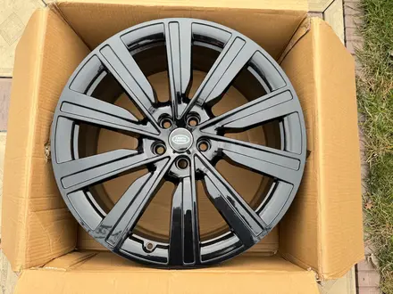 Оригинальные диски R22 на Range Rover (L460) с 2022 года за 1 045 000 тг. в Алматы – фото 10