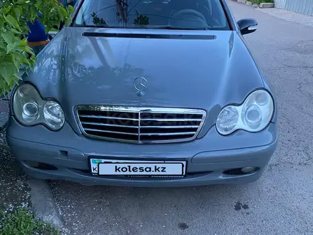 Mercedes-Benz C 200 2002 года за 3 000 000 тг. в Алматы – фото 2