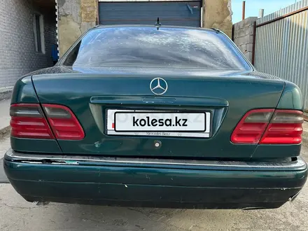 Mercedes-Benz E 230 1997 года за 1 500 000 тг. в Жезказган – фото 4