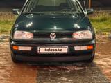 Volkswagen Golf 1995 годаүшін2 800 000 тг. в Туркестан