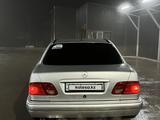 Mercedes-Benz E 280 1998 годаүшін2 200 000 тг. в Атакент – фото 5