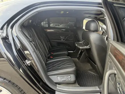 Bentley Flying Spur 2015 года за 38 000 000 тг. в Алматы – фото 15