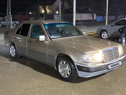 Mercedes-Benz E 280 1994 года за 1 600 000 тг. в Алматы