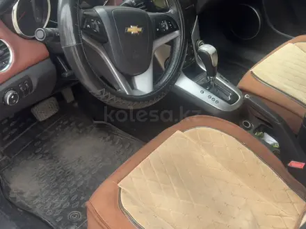 Chevrolet Cruze 2012 года за 4 300 000 тг. в Шымкент – фото 4