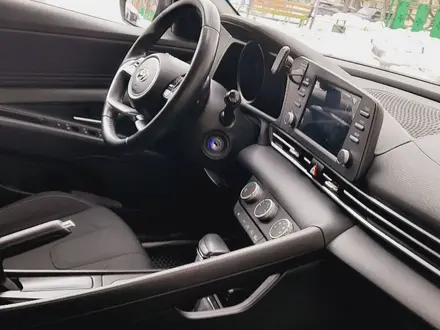 Hyundai Elantra 2021 года за 8 500 000 тг. в Астана – фото 3