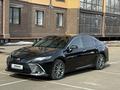 Toyota Camry 2023 года за 15 700 000 тг. в Уральск – фото 2