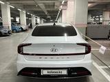 Hyundai Sonata 2022 года за 13 000 000 тг. в Алматы – фото 2