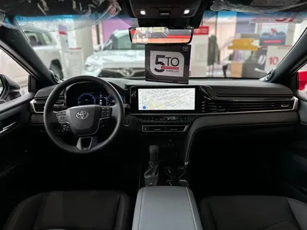 Toyota Camry Luxe 2025 года за 23 190 000 тг. в Алматы – фото 16
