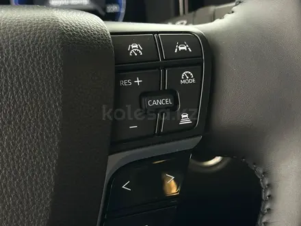 Toyota Camry Luxe 2025 года за 23 190 000 тг. в Алматы – фото 20