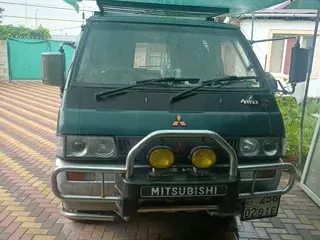 Mitsubishi Delica, 1993