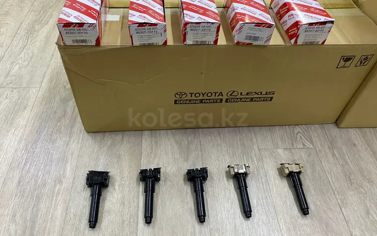 Форсунка омывателя фар Тойота за 15 000 тг. в Астана