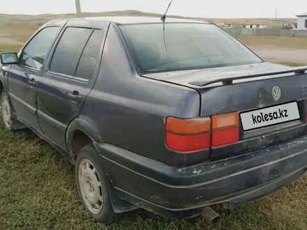 Volkswagen Vento 1993 года за 1 000 000 тг. в Аягоз – фото 5