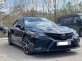 Toyota Camry 2020 года за 16 500 000 тг. в Астана – фото 2