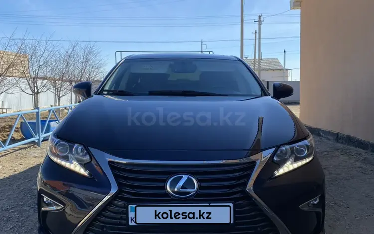 Lexus ES 200 2015 года за 13 000 000 тг. в Атырау