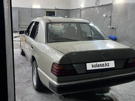 Mercedes-Benz E 260 1989 года за 1 500 000 тг. в Кыргауылды – фото 8