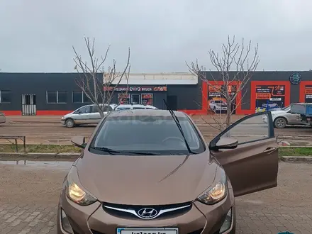 Hyundai Elantra 2014 года за 5 500 000 тг. в Актау – фото 2