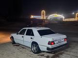 Mercedes-Benz E 200 1989 года за 590 000 тг. в Жаркент – фото 4