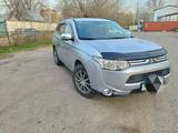 Mitsubishi Outlander 2012 года за 7 950 000 тг. в Алматы – фото 3