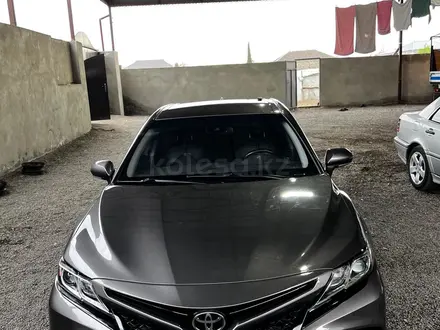Toyota Camry 2020 года за 8 000 000 тг. в Атырау – фото 5