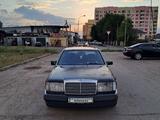 Mercedes-Benz E 220 1991 годаfor2 300 000 тг. в Алматы