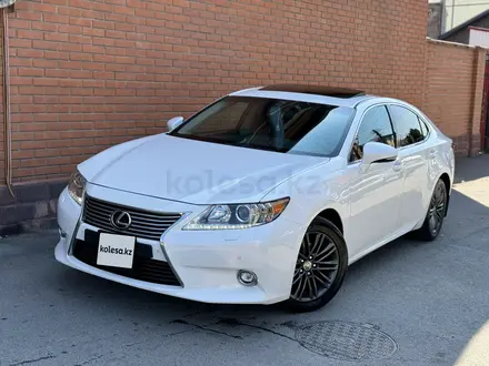 Lexus ES 250 2014 года за 12 500 000 тг. в Алматы