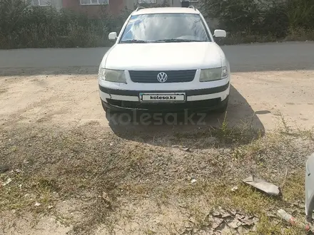 Volkswagen Passat 2000 года за 1 800 000 тг. в Караганда