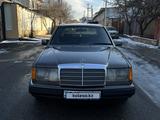 Mercedes-Benz E 200 1990 годаfor1 450 000 тг. в Шымкент