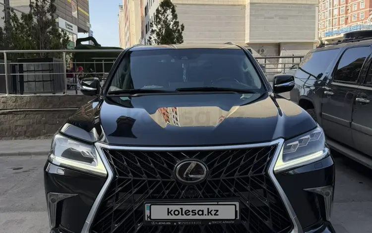 Lexus LX 570 2018 года за 44 000 000 тг. в Актау