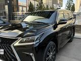 Lexus LX 570 2018 года за 44 000 000 тг. в Актау – фото 2