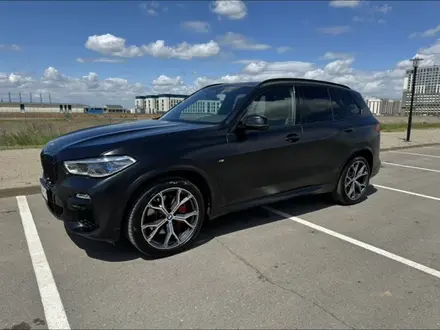 BMW X5 2020 года за 42 000 000 тг. в Астана – фото 12